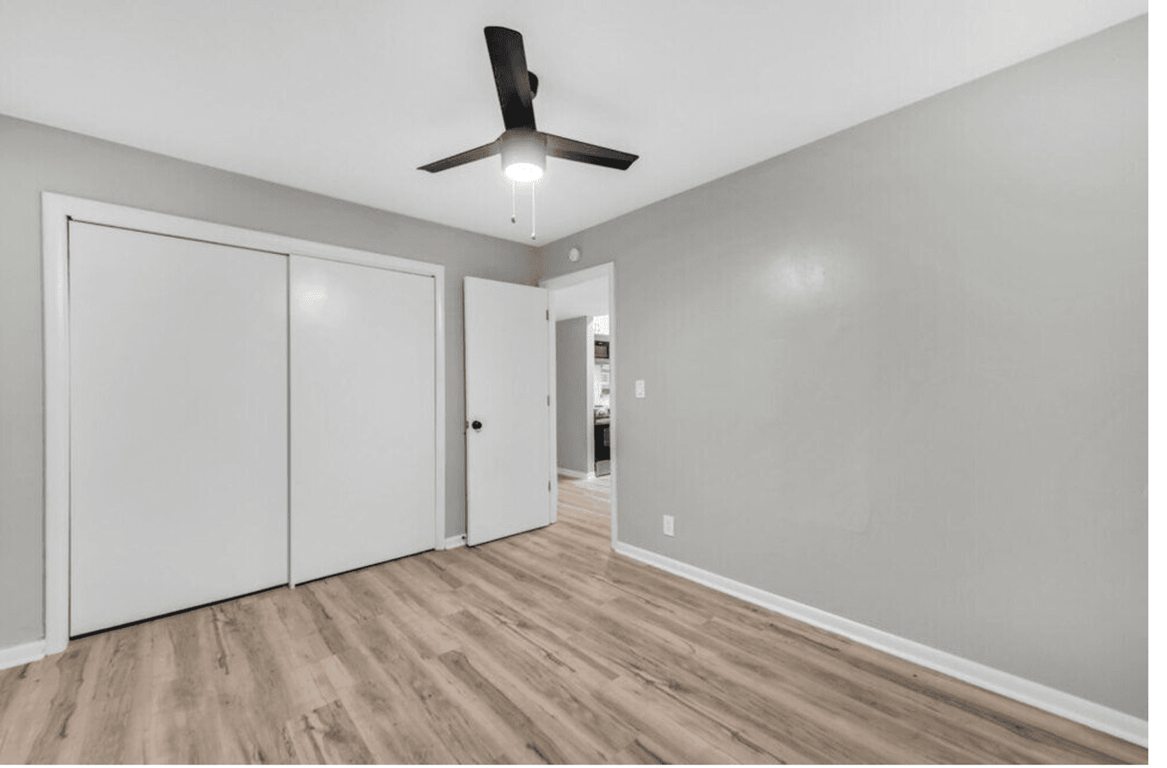 Kansas City Apartment: 1132 W 41st Terr