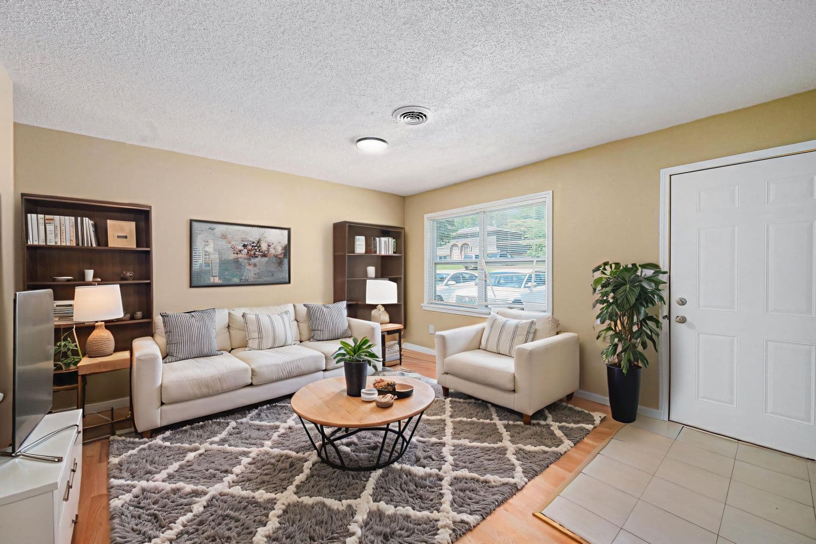 Independence House: 18733 E Blackhawk Trail