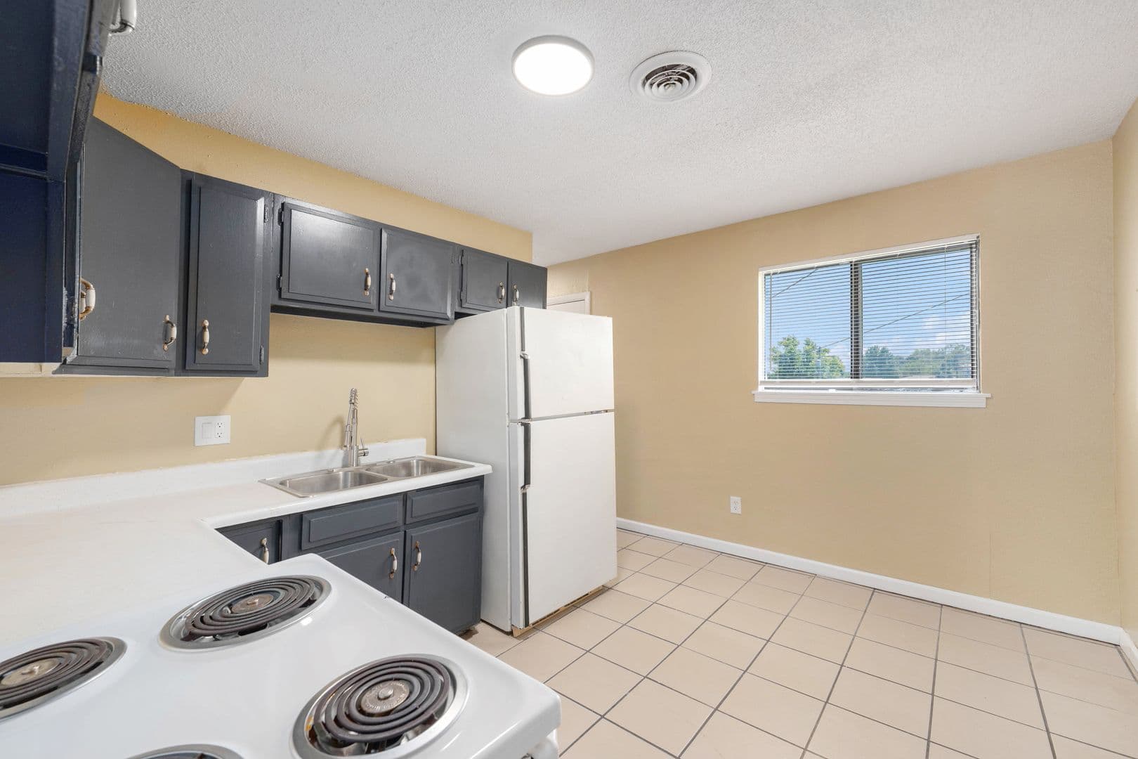 Independence House: 18733 E Blackhawk Trail
