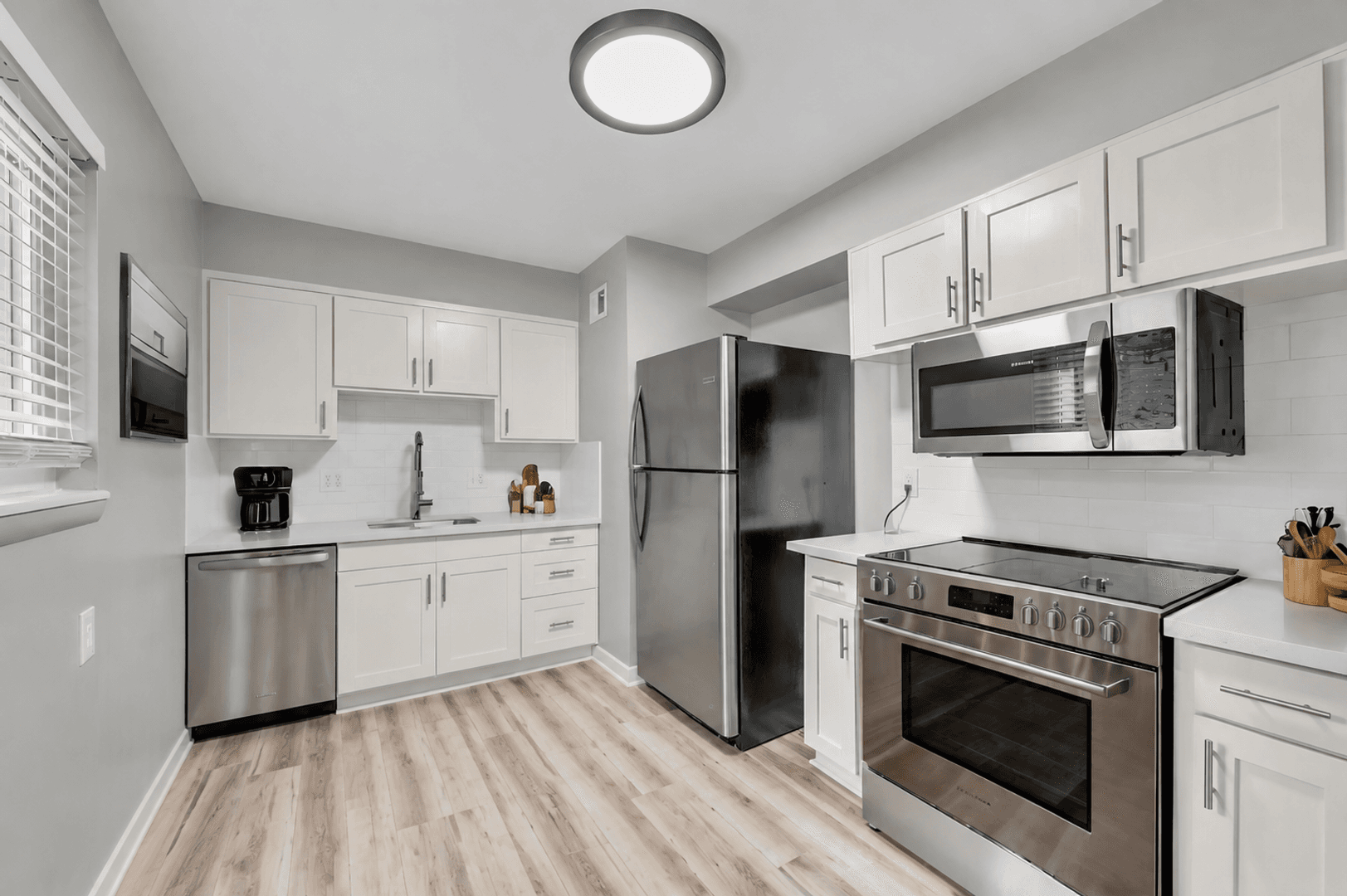 Kansas City Apartment: 1132 W 41st Terr