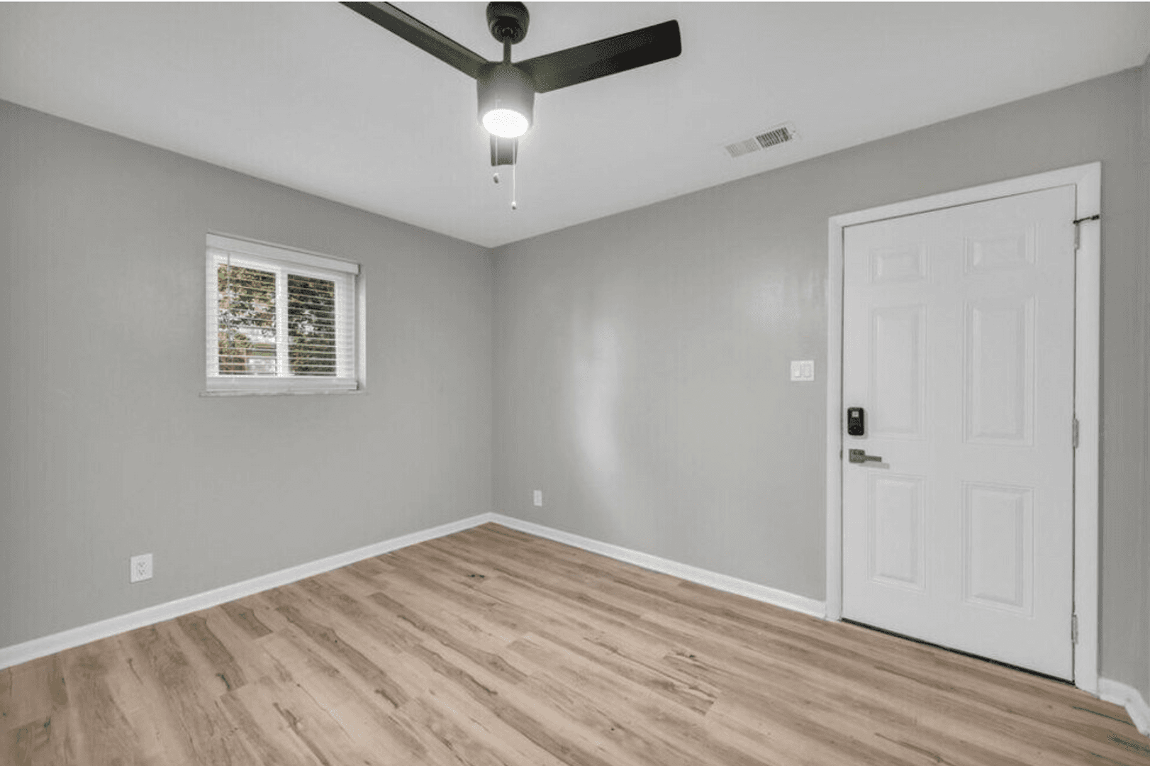 Kansas City Apartment: 1132 W 41st Terr