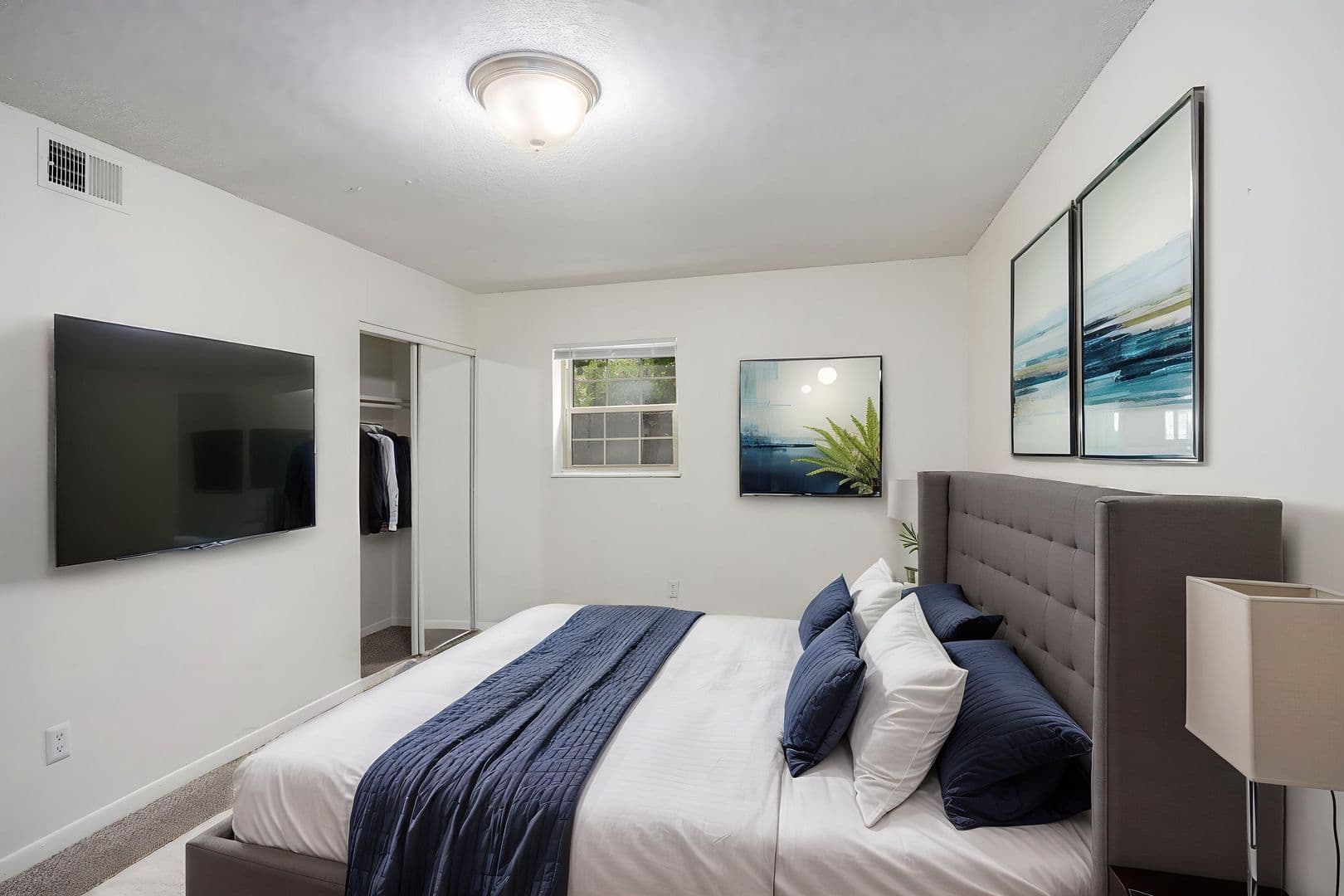 Gladstone Apartment: 7005 N Bales Ave