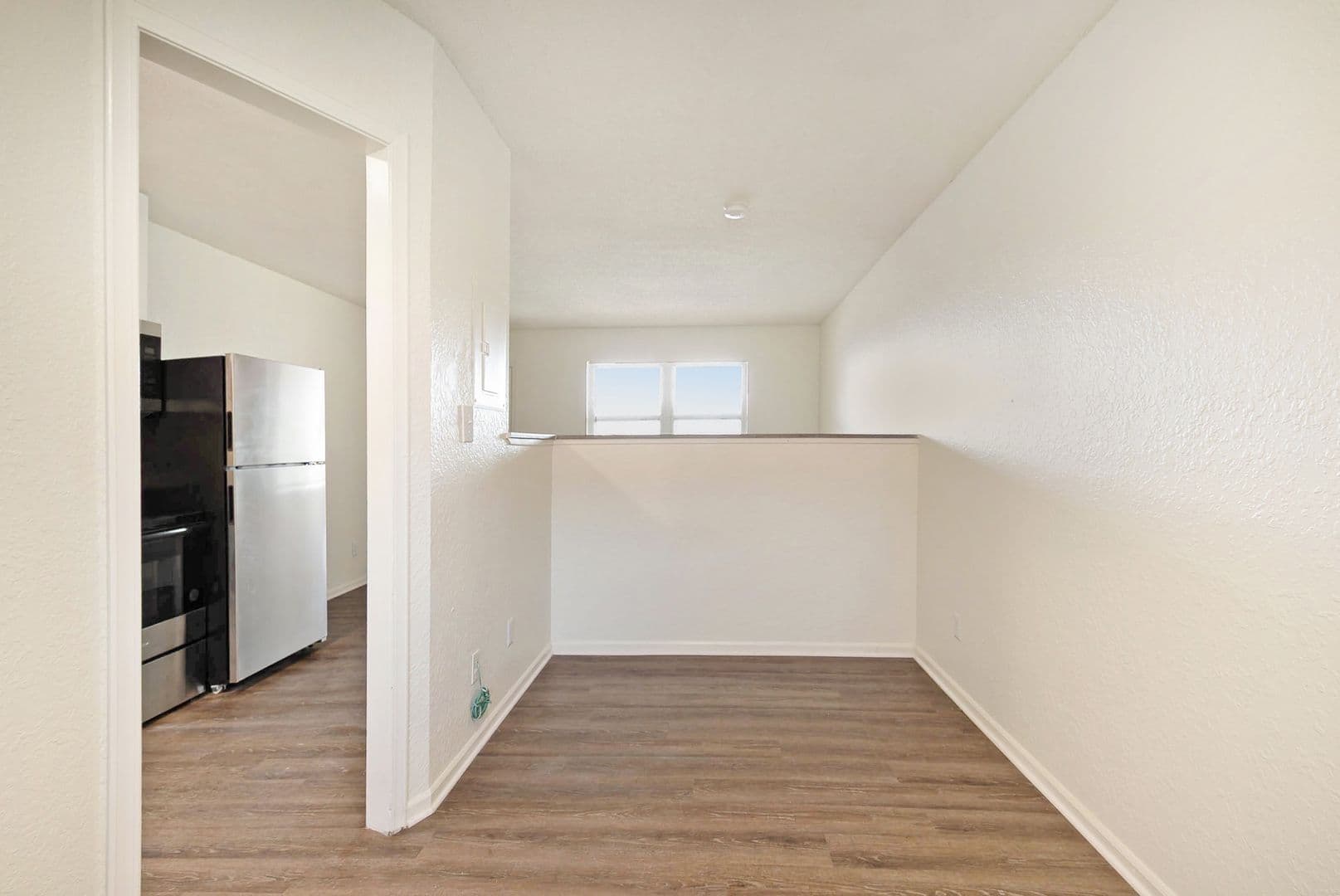 Gladstone Apartment: 2300 NE 70th St