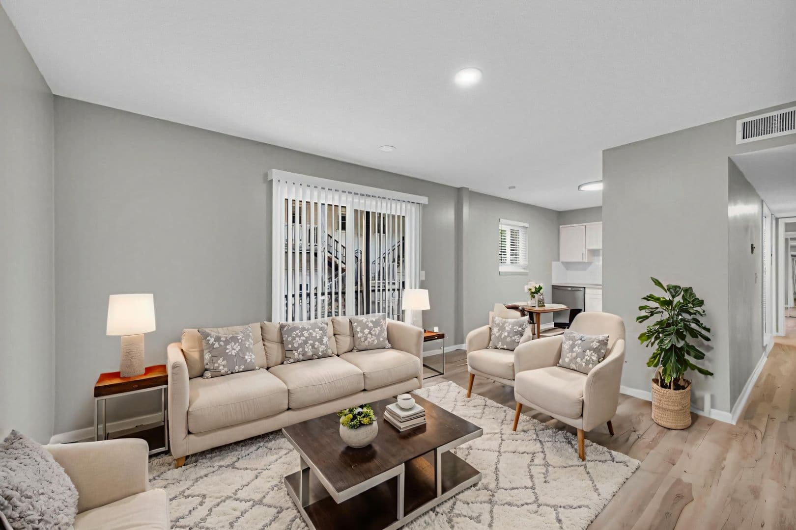 Kansas City Apartment: 1132 W 41st Terr