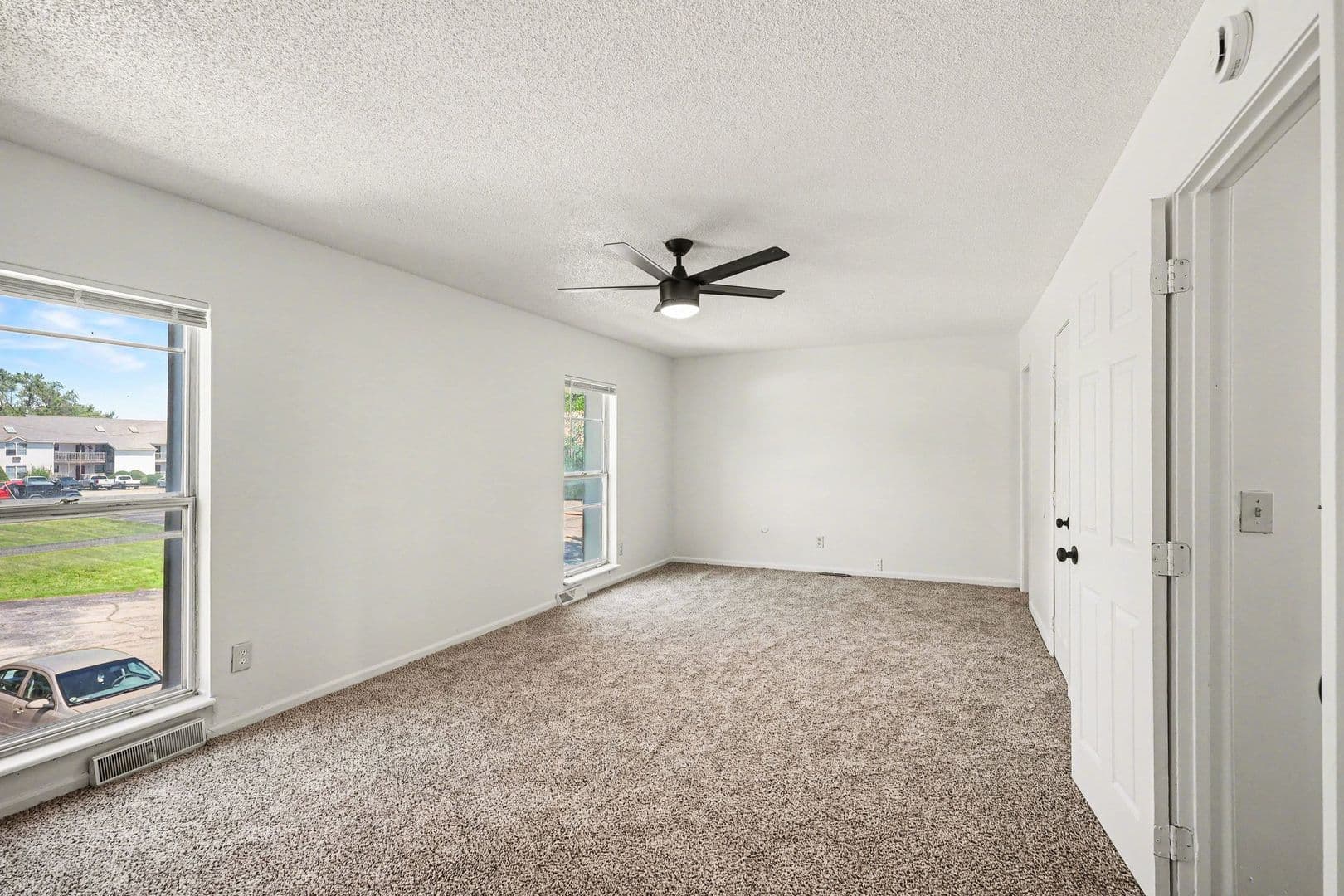 Belton Apartment: 6820 Chapel Dr