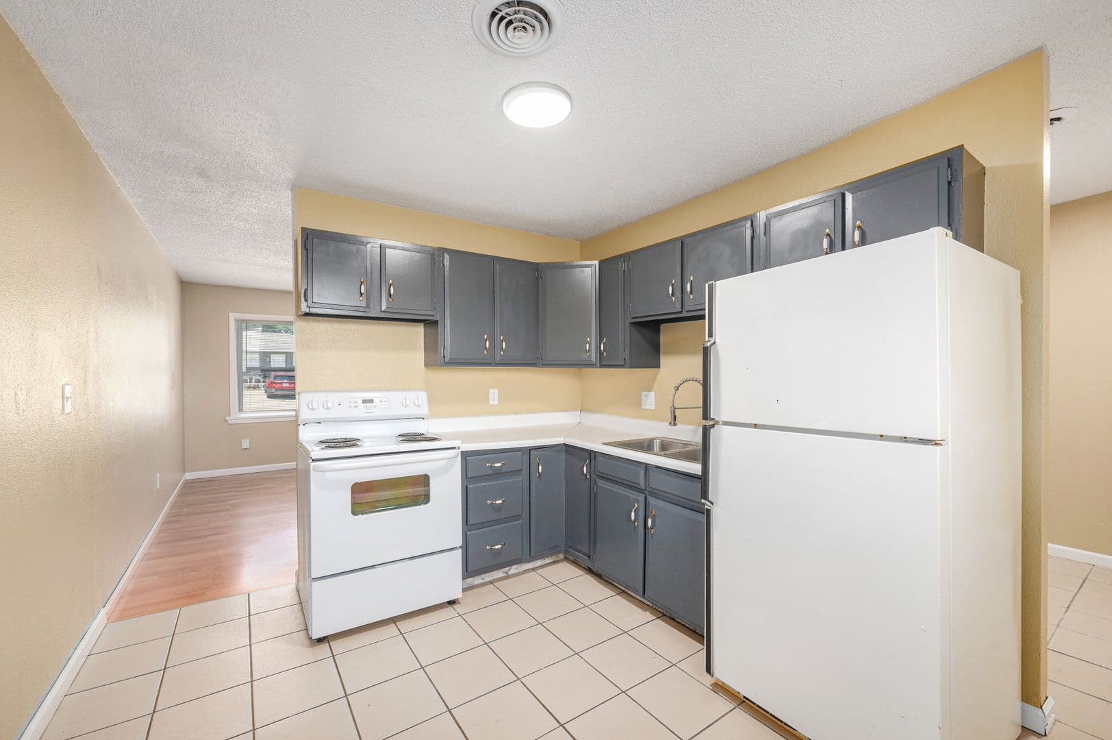 Independence House: 18733 E Blackhawk Trail