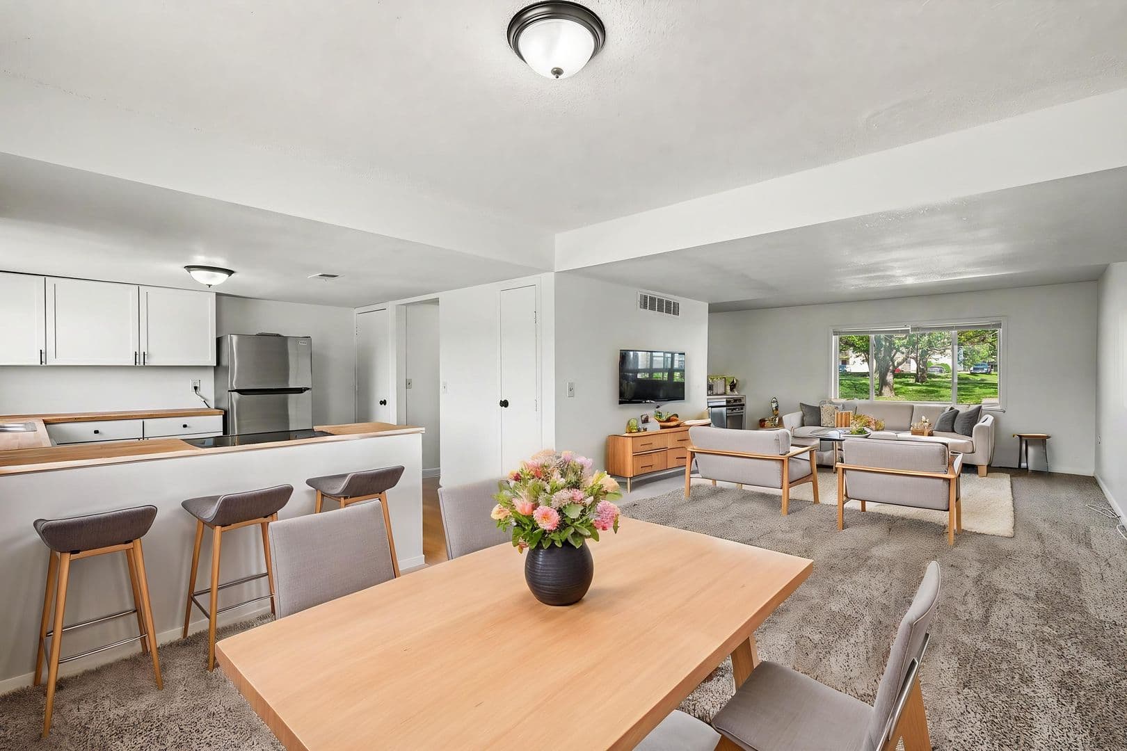 Belton Apartment: 6820 Chapel Dr