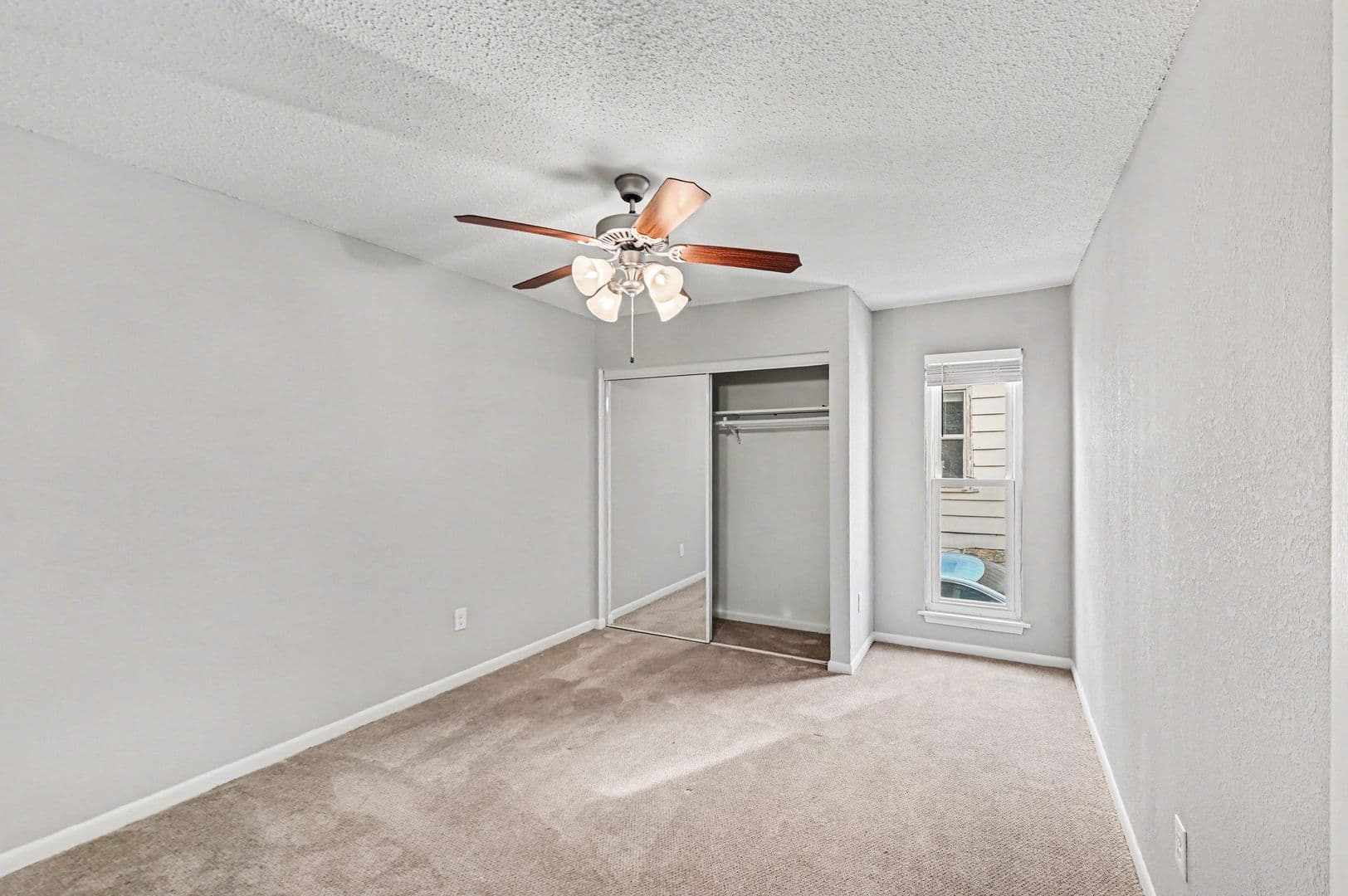 Kansas City Apartment: 3921 Wyandotte