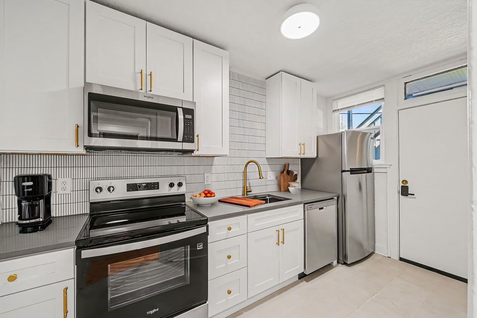 Kansas City Apartment: 516-526 W 39th Terrace