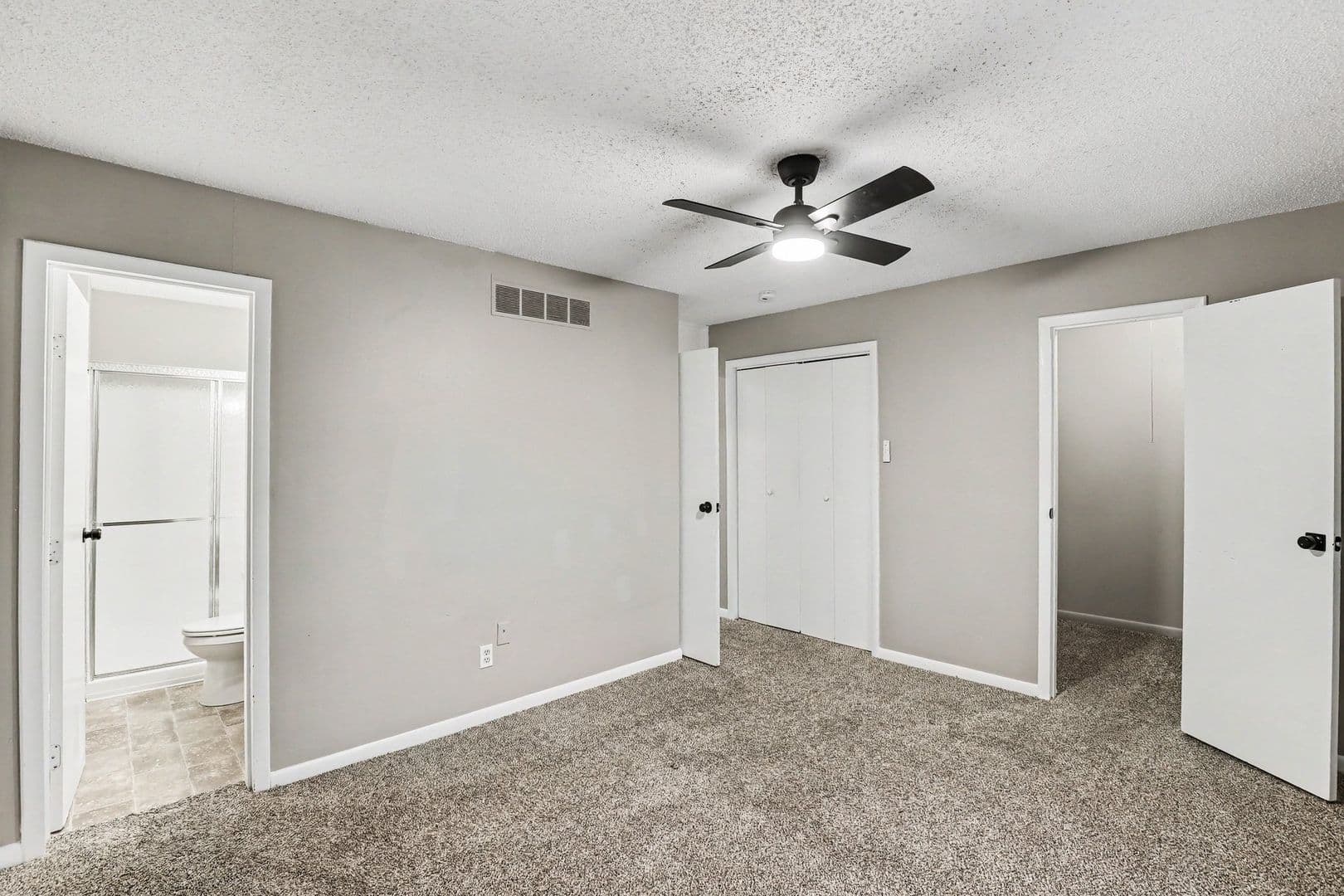 Belton Apartment: 6820 Chapel Dr