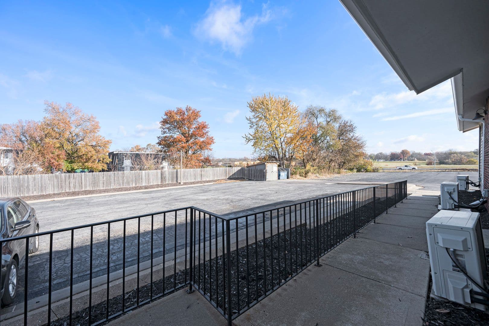 Kansas City Apartment: 5300 Longview Rd