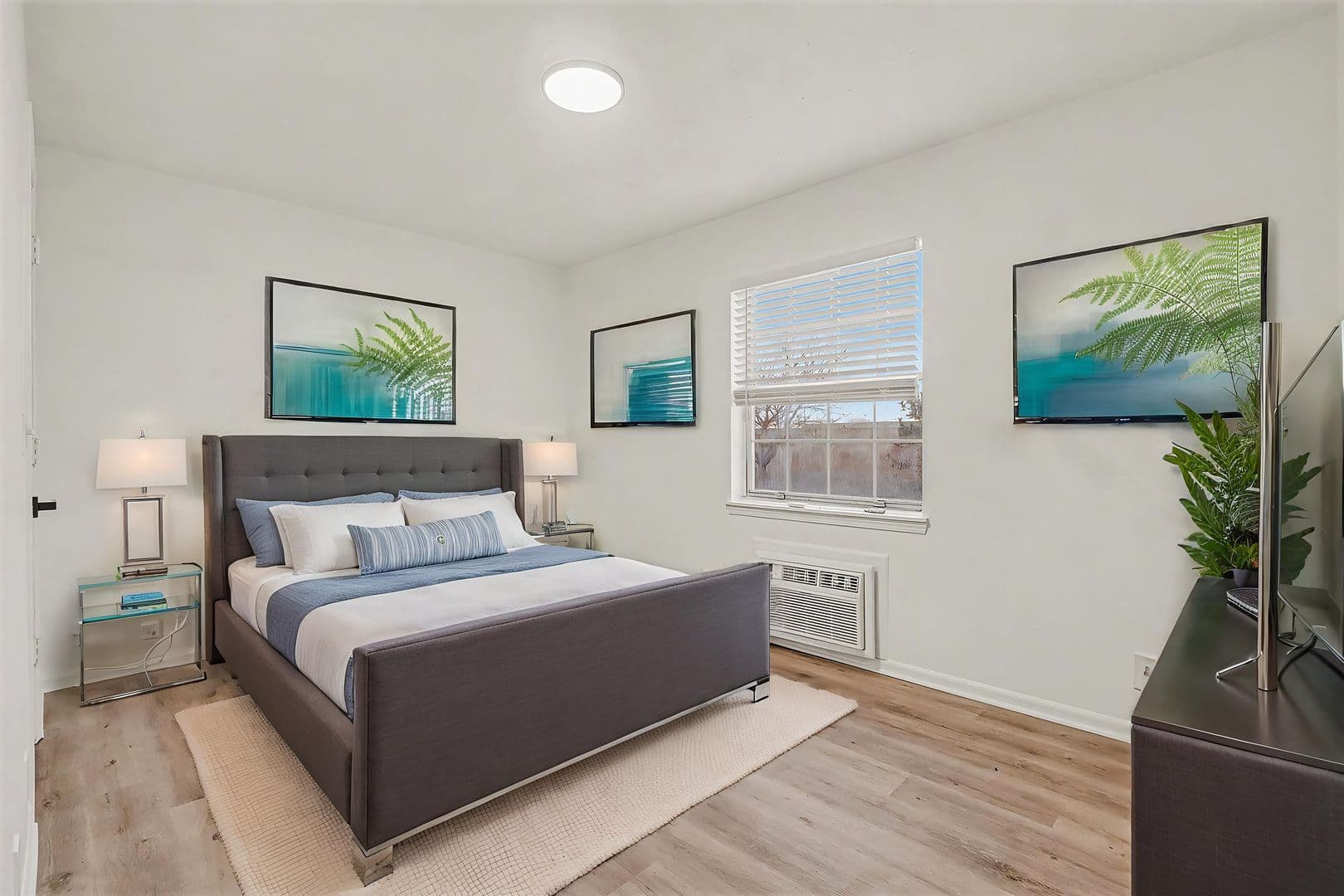 Olathe Apartment: 1610 E Kansas City Rd