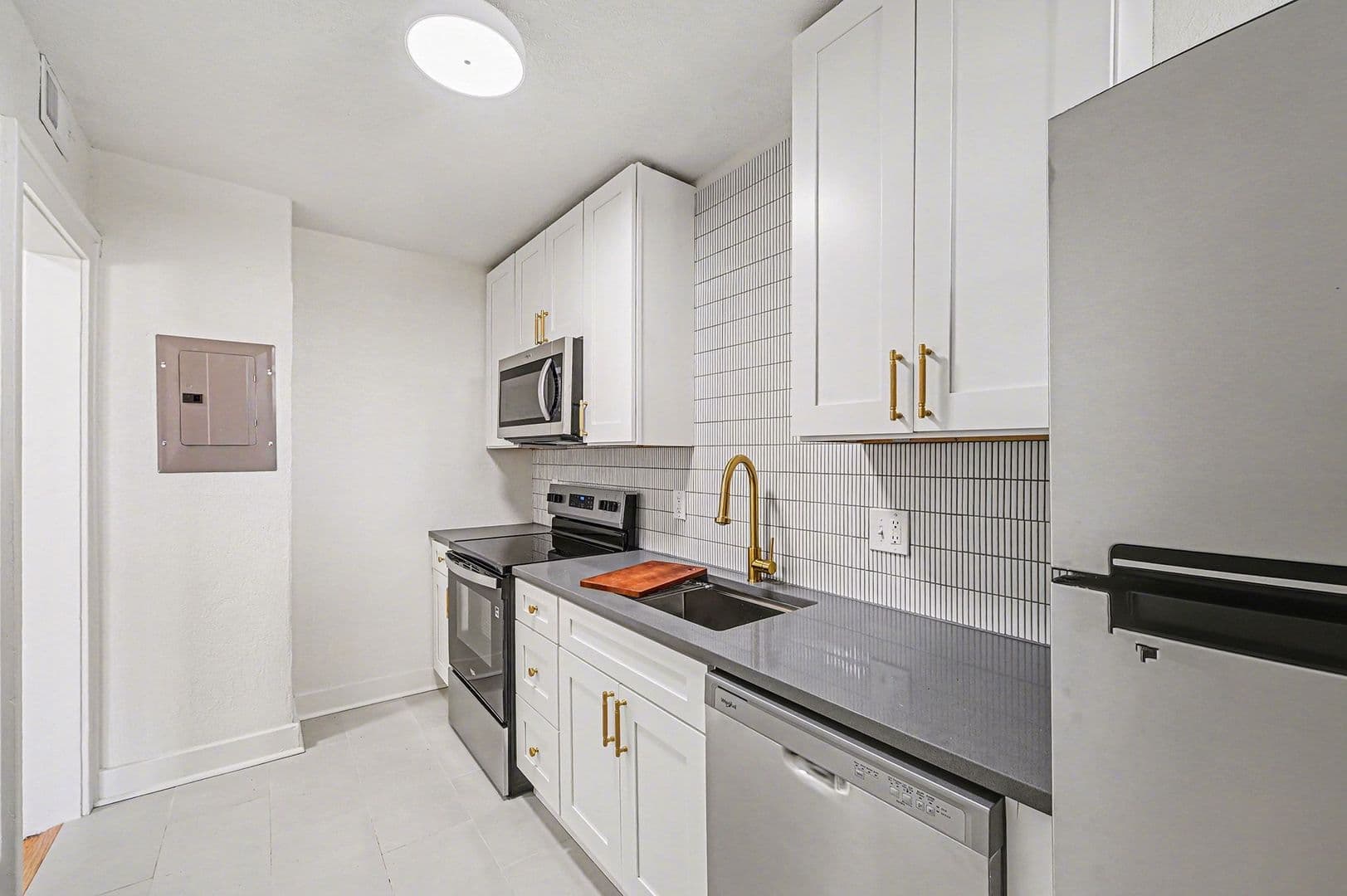 Kansas City Apartment: 516-526 W 39th Terrace