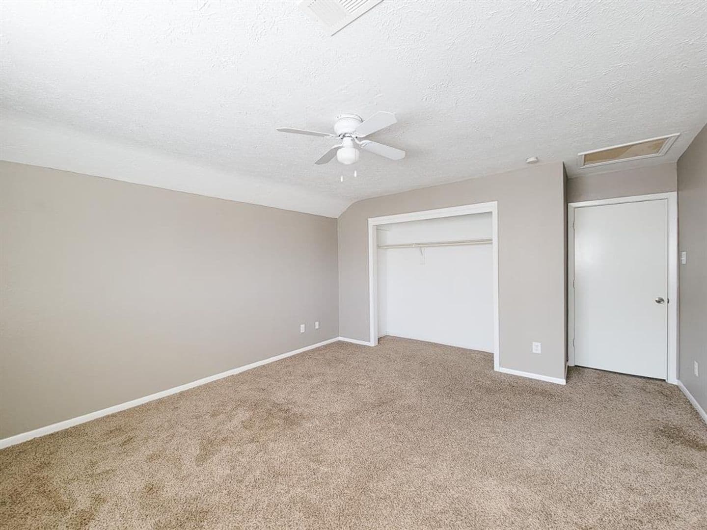 Houston House: 12404 Riva Ridge