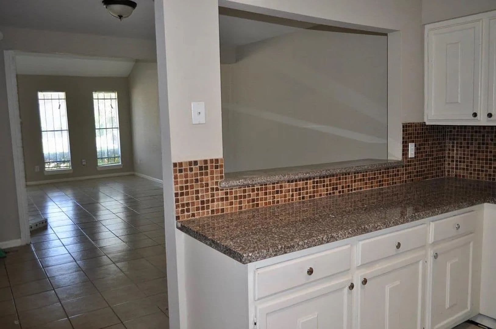 Houston House: 12402 Riva Ridge