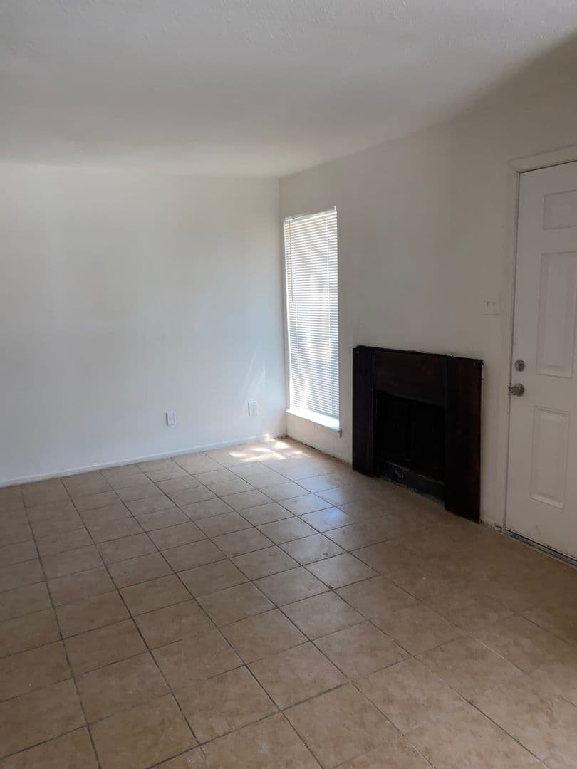 Houston Condo: 6633 W Airport #108