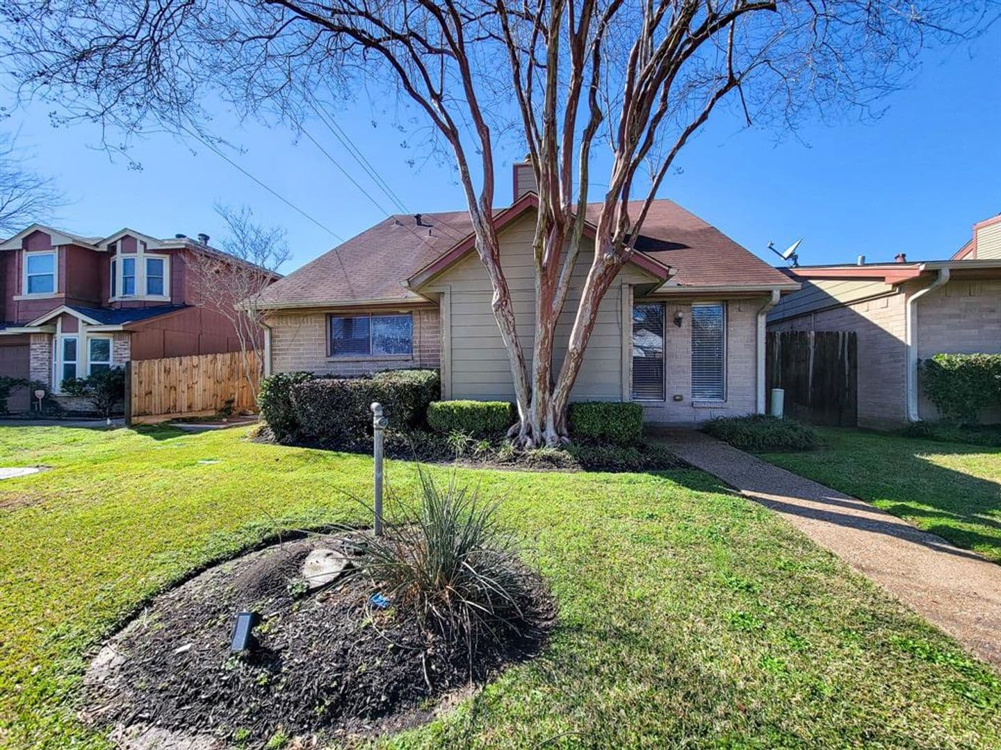 Houston House: 12404 Riva Ridge
