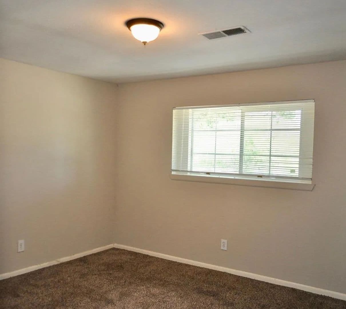 Houston House: 12402 Riva Ridge