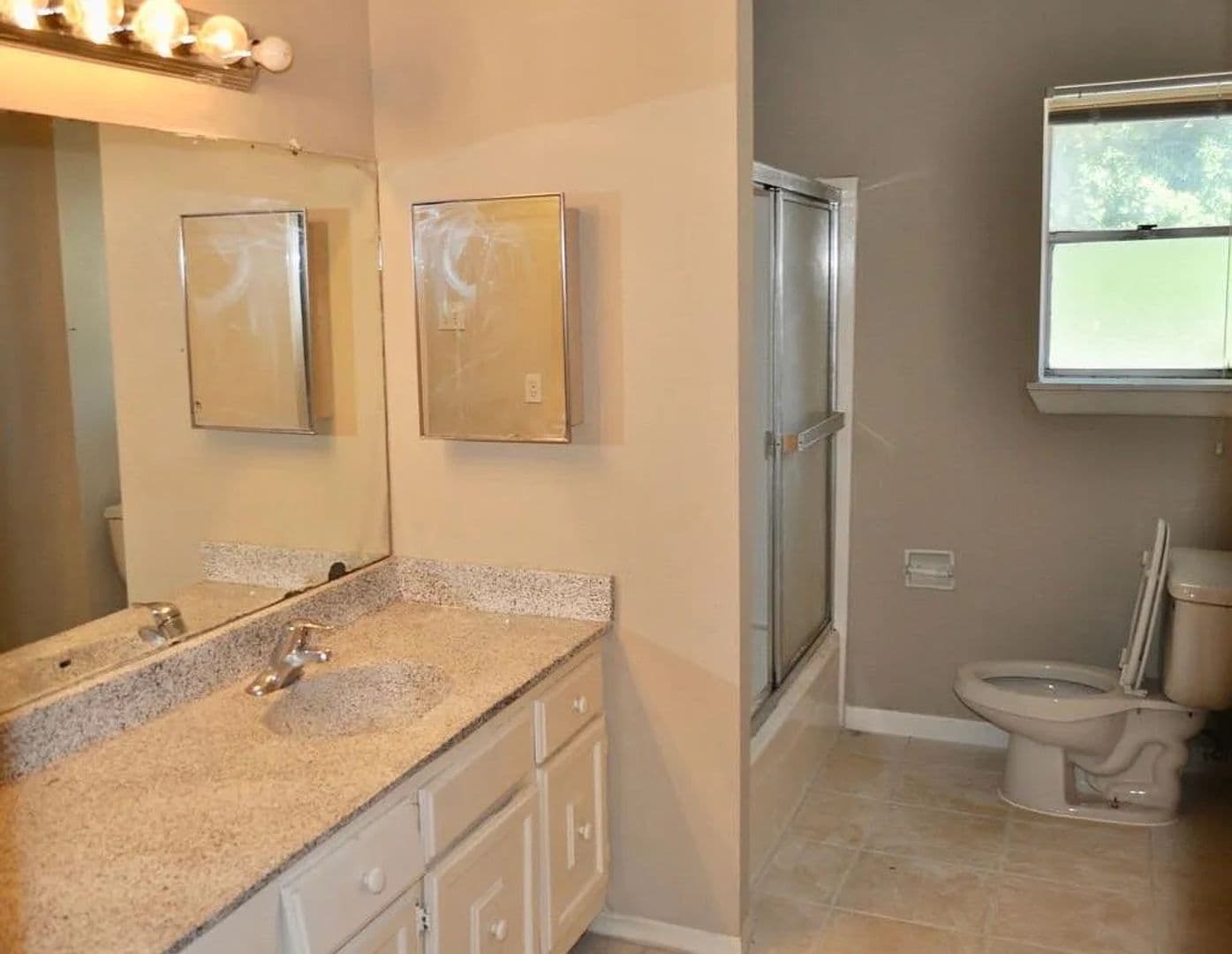 Houston House: 12402 Riva Ridge