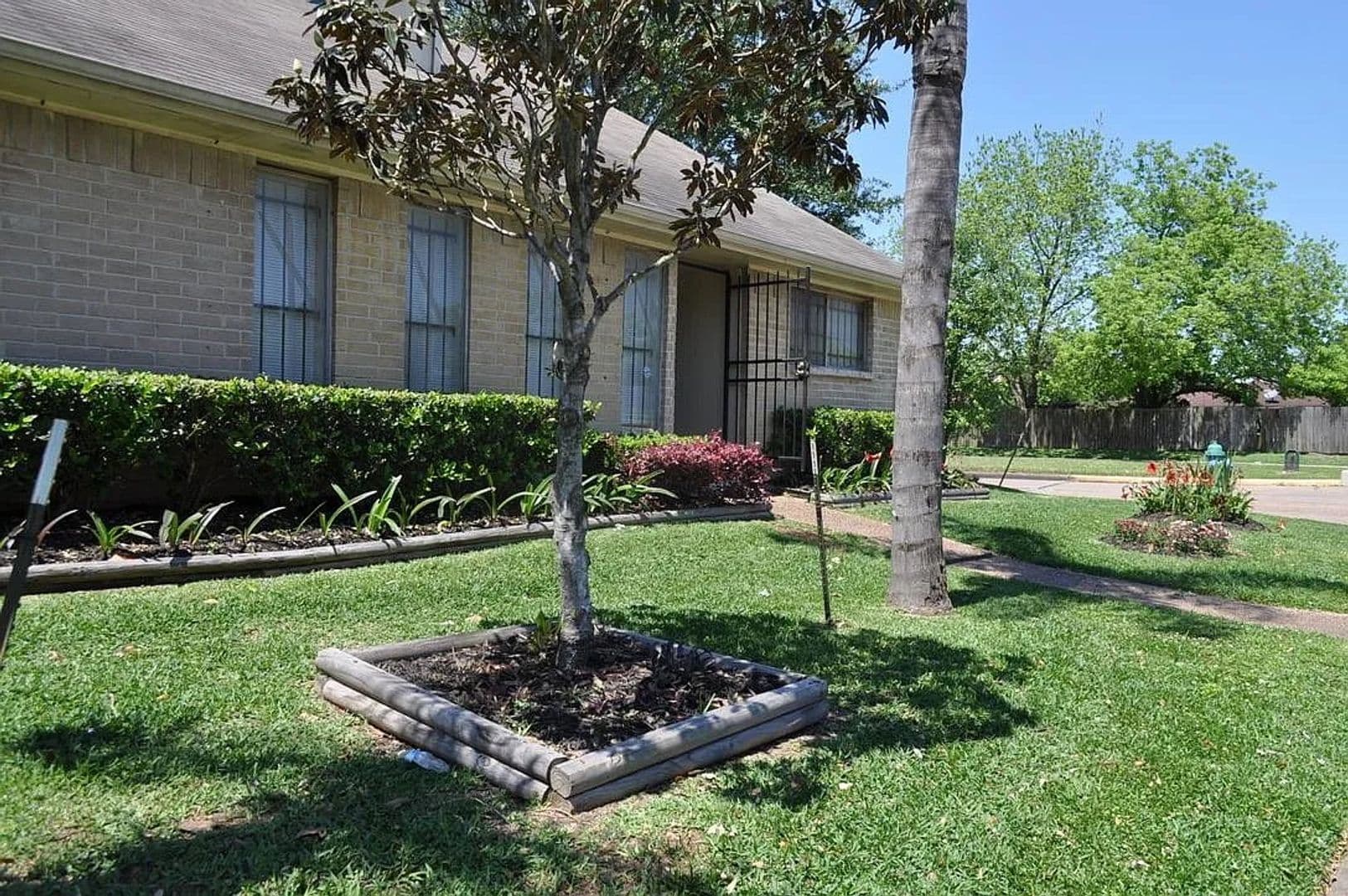 Houston House: 12402 Riva Ridge