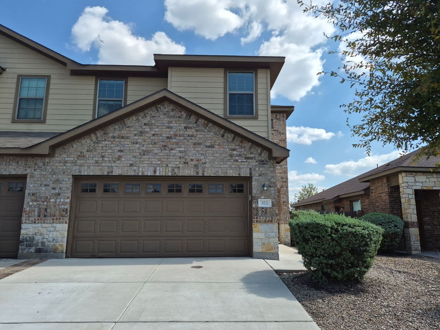 NEW BRAUNFELS House: 522 CREEKSIDE CIRCLE