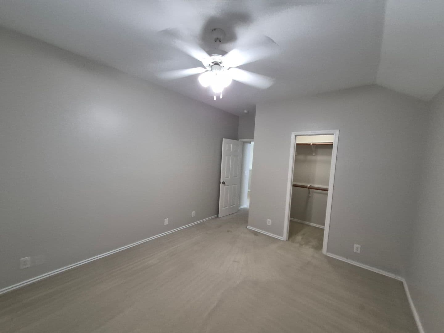 SCHERTZ House: 712 MOSS WOOD