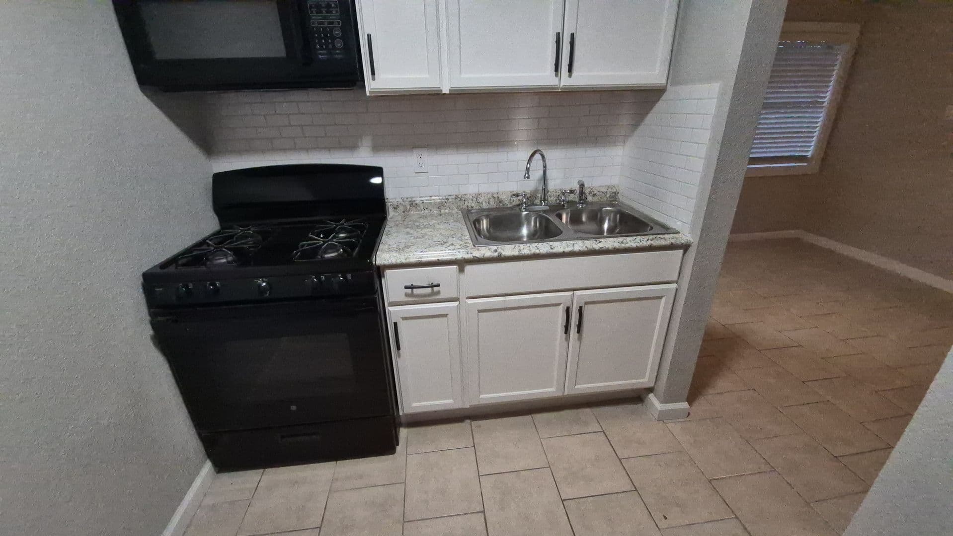 San Antonio House: 115 Caldwell Unit 6