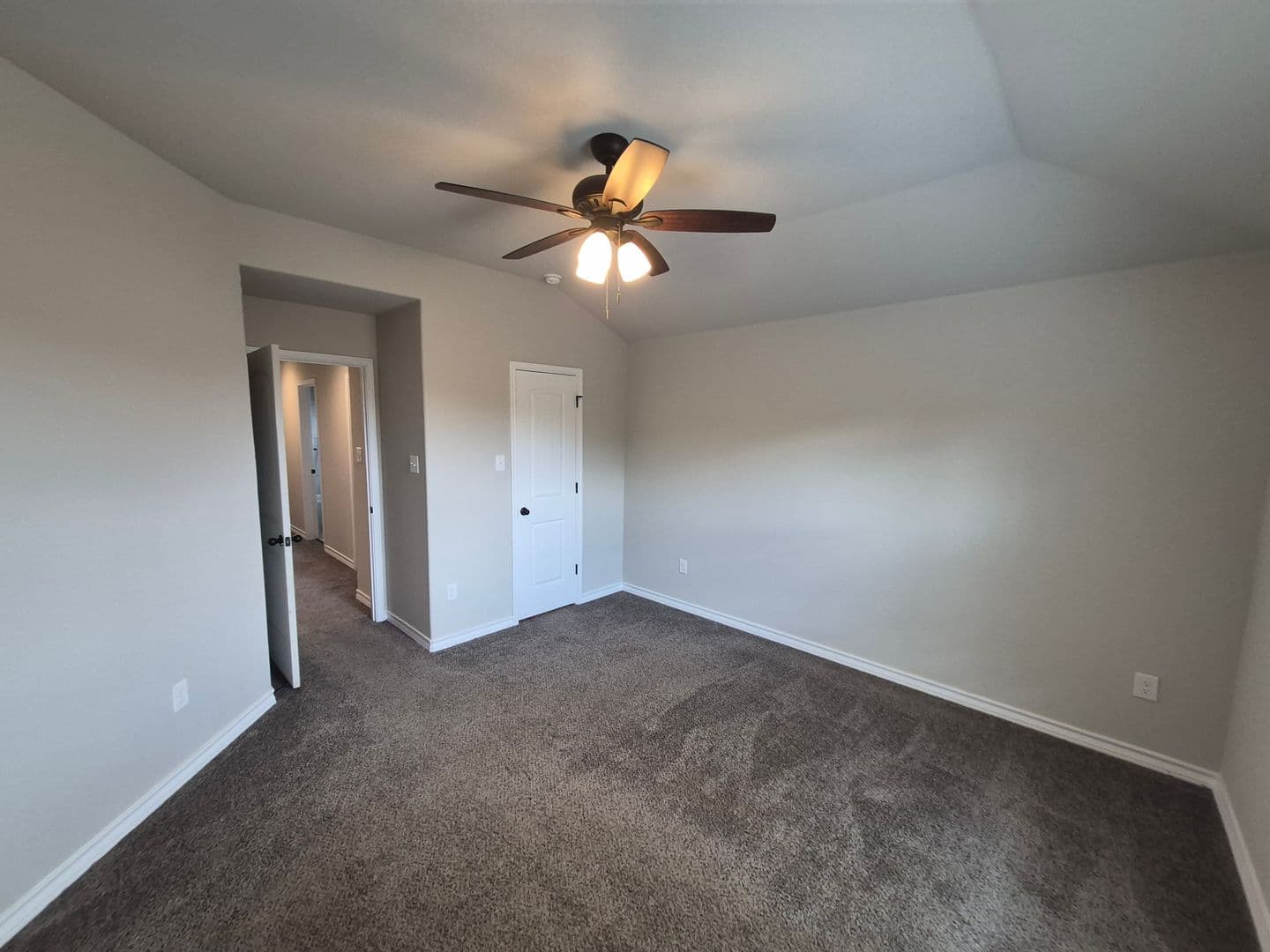 SAN ANTONIO House: 6310 LUGLIO LANE #104