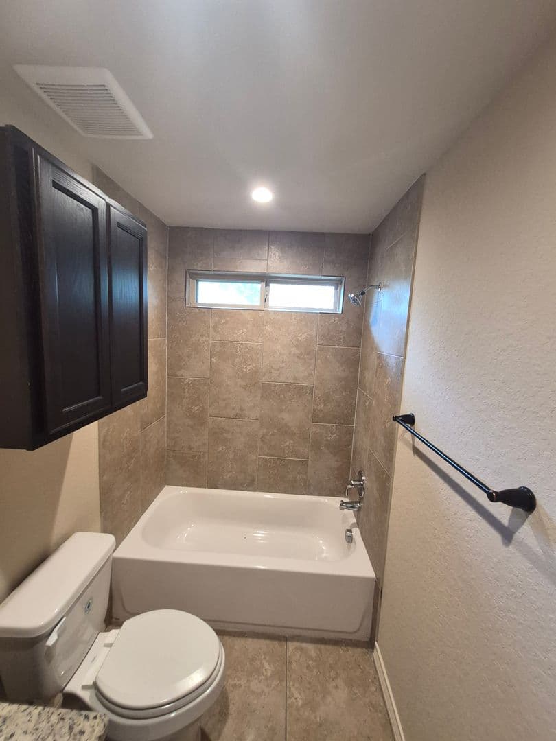 SAN ANTONIO House: 6866 LAKEVIEW DR #102