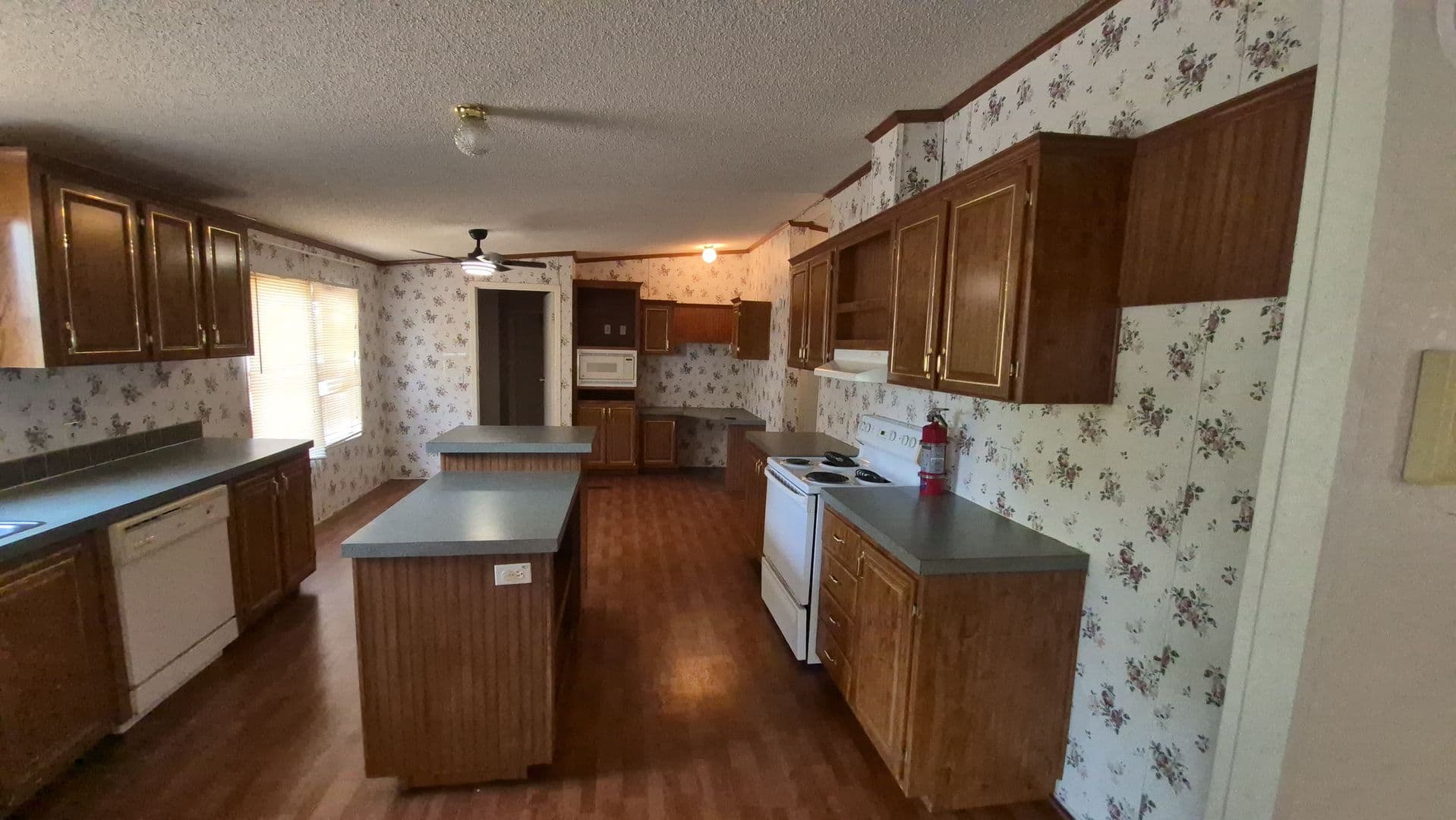 SAN ANTONIO House: 7500 PARADISE RD #55
