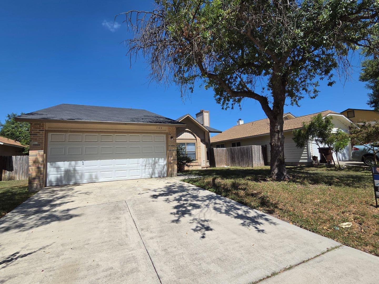 SAN ANTONIO House: 7123 FALLEN TRAIL