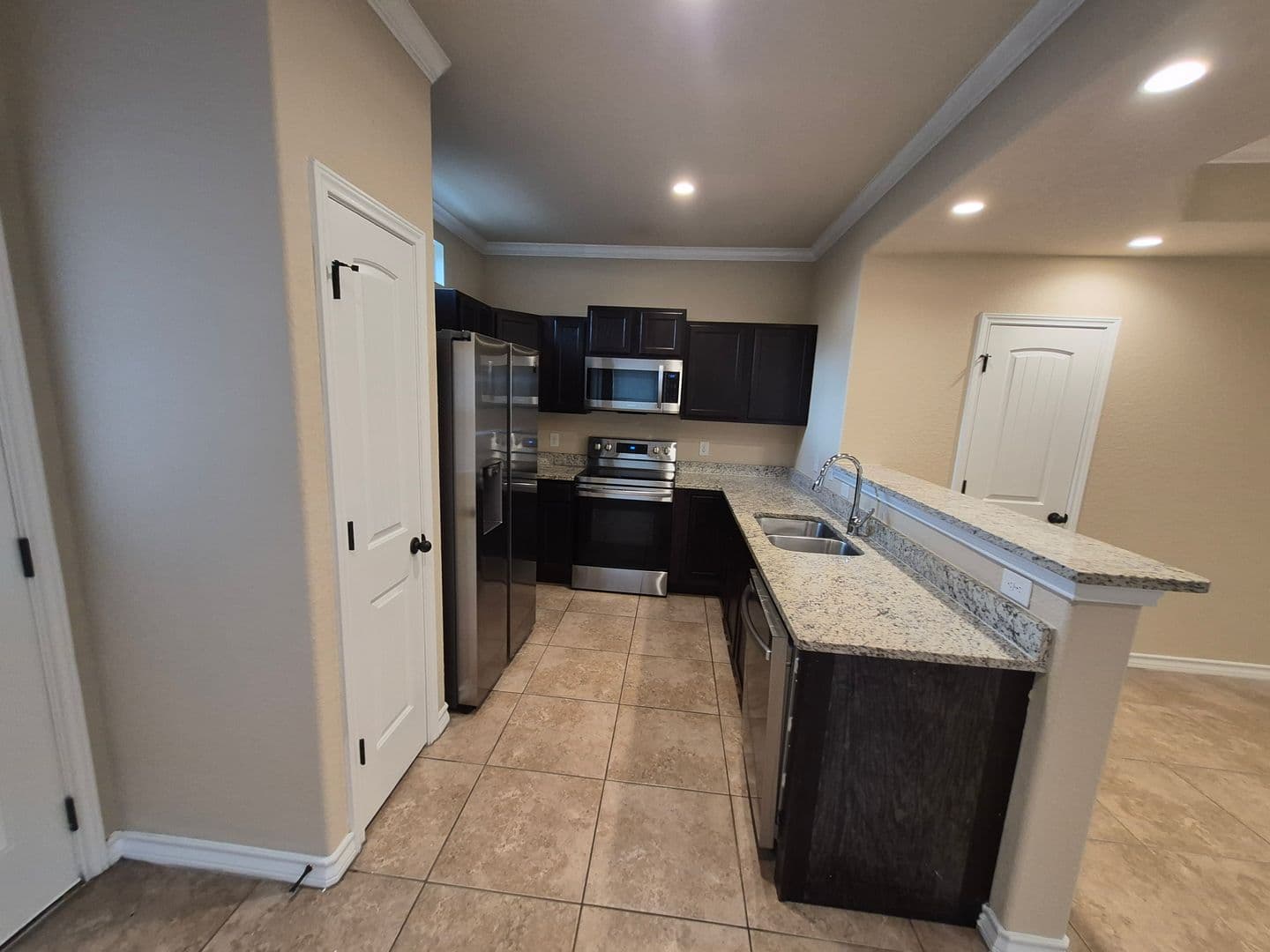 SAN ANTONIO House: 13915 ANNA'S WAY #101