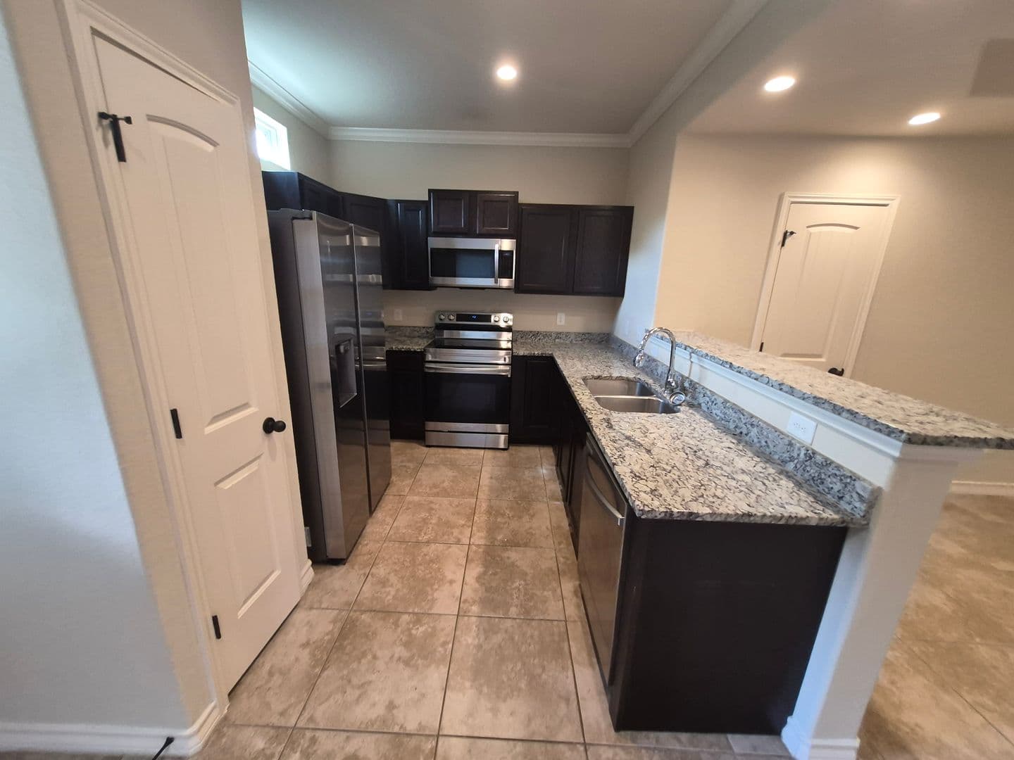 SAN ANTONIO House: 6306 LUGLIO LANE #104