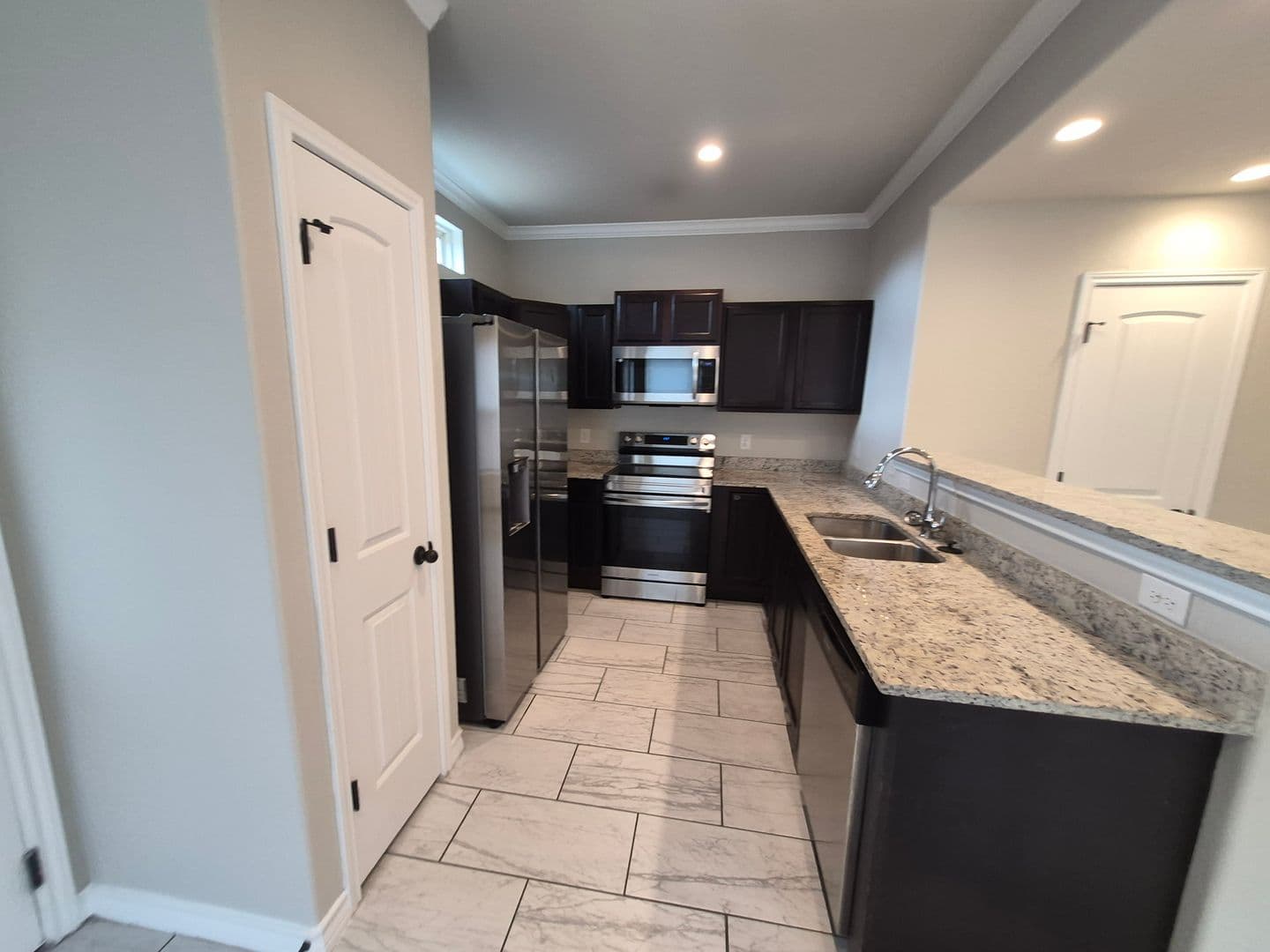SAN ANTONIO House: 6310 LUGLIO LANE #104