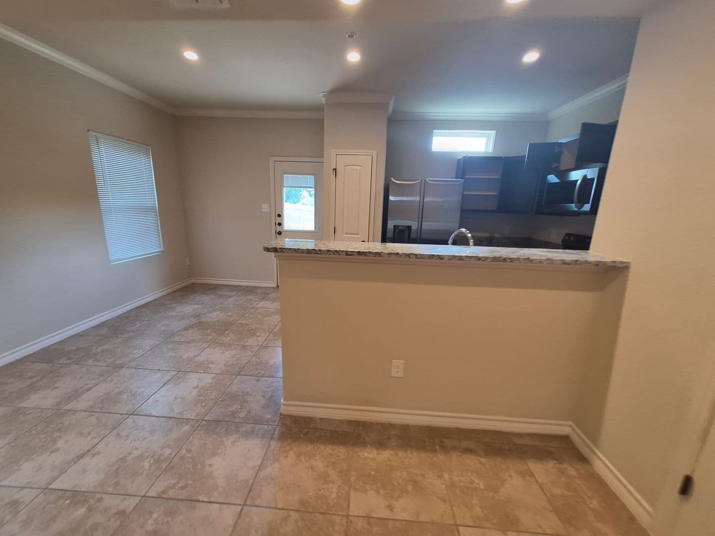 SAN ANTONIO House: 6306 LUGLIO LANE #104