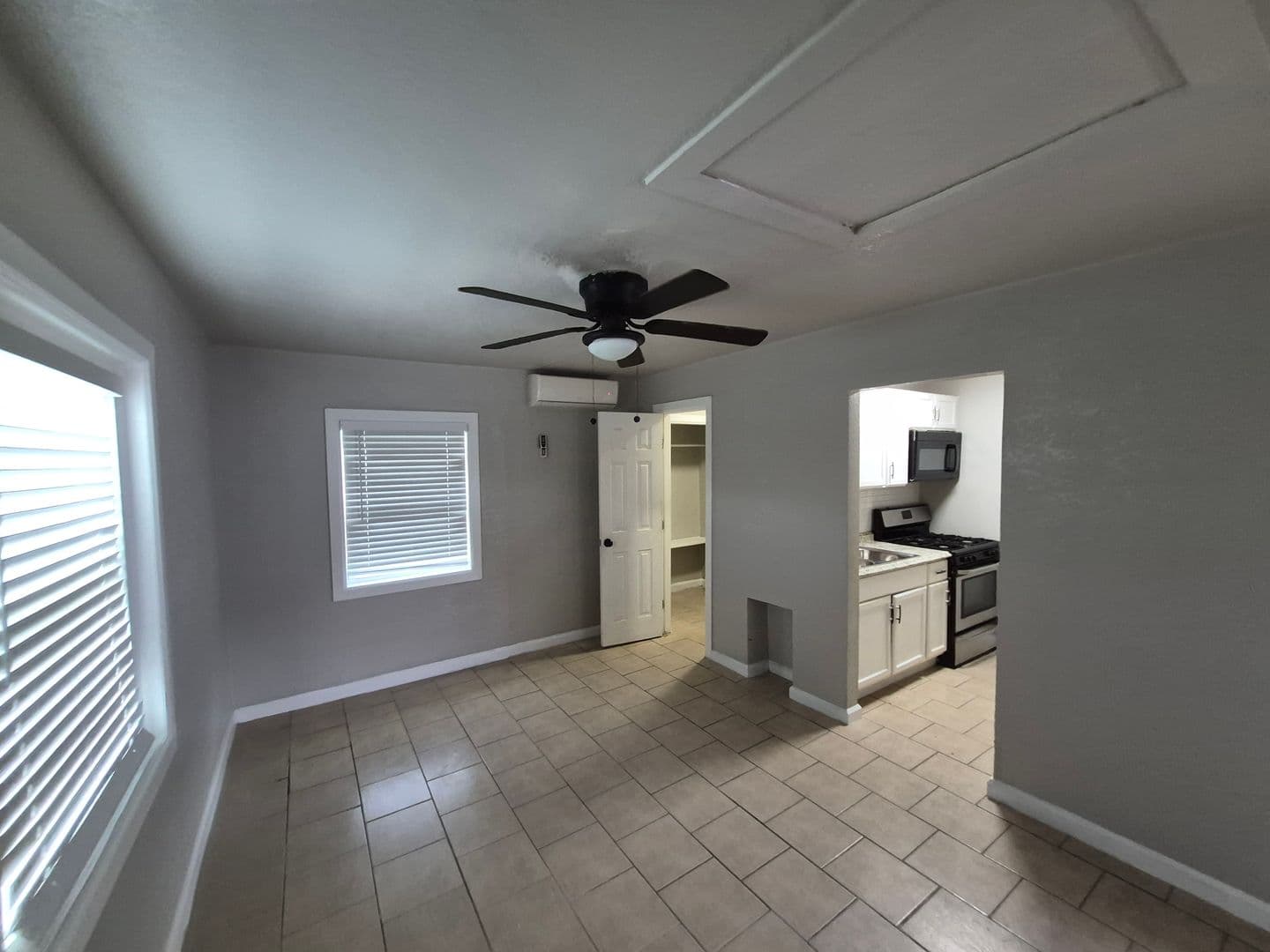 San Antonio House: 115 Caldwell Unit 5