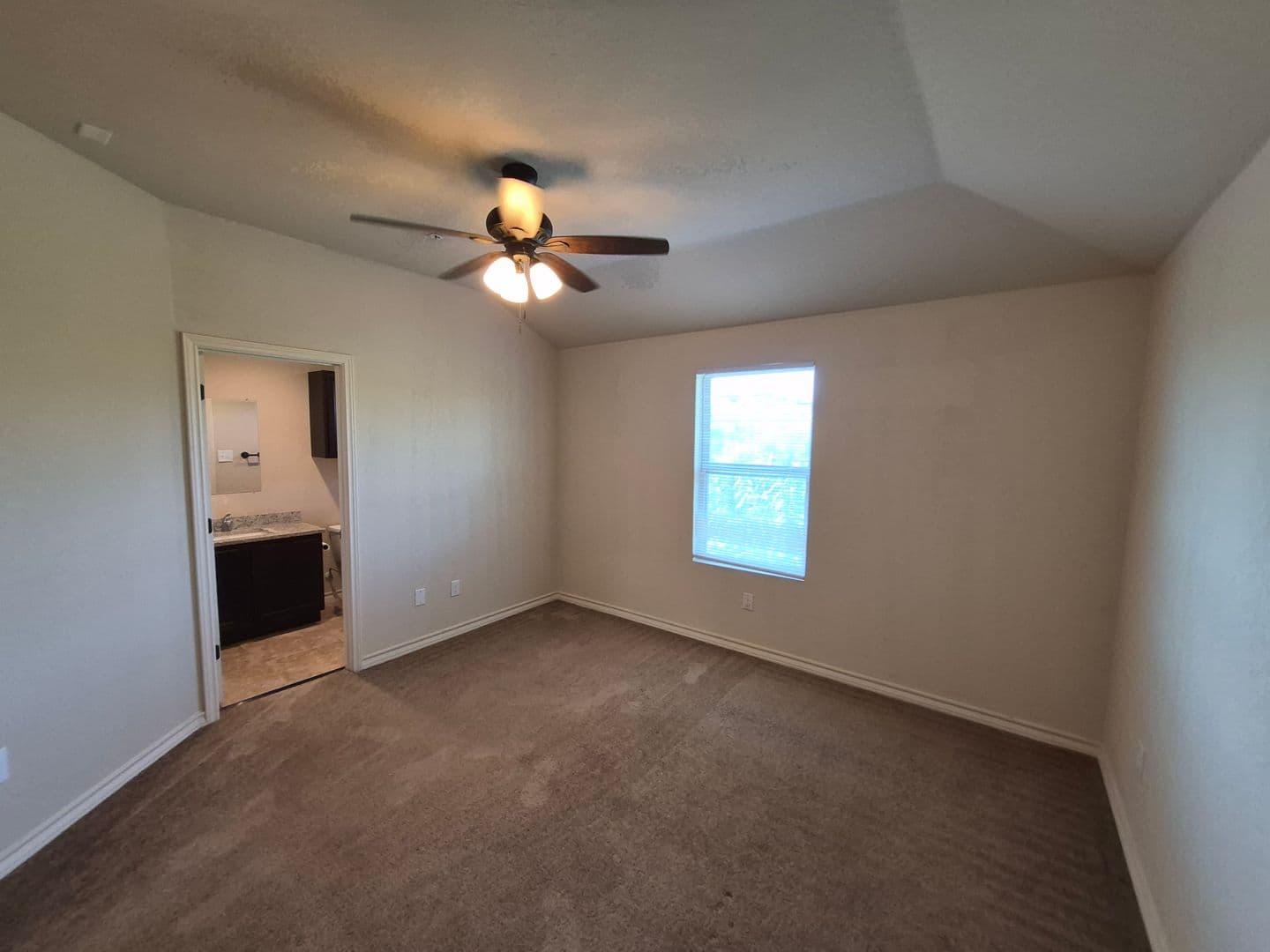 SAN ANTONIO House: 6327 LUGLIO LANE #104