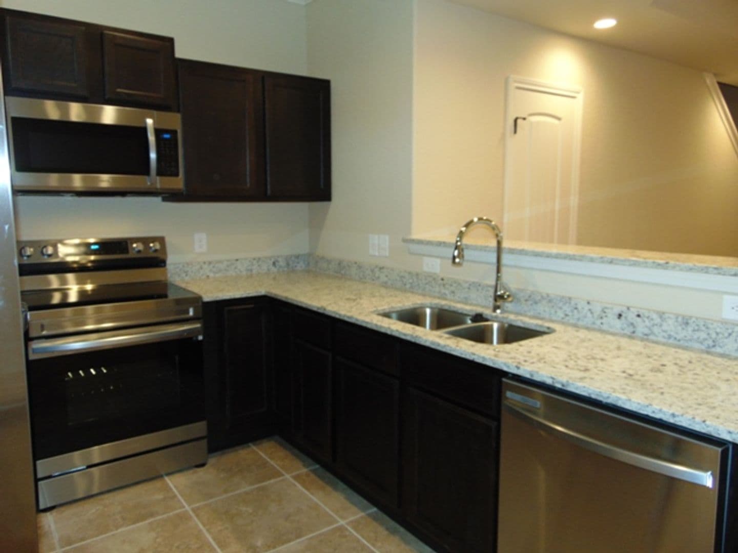 SAN ANTONIO House: 13903 ANNA'S WAY #103