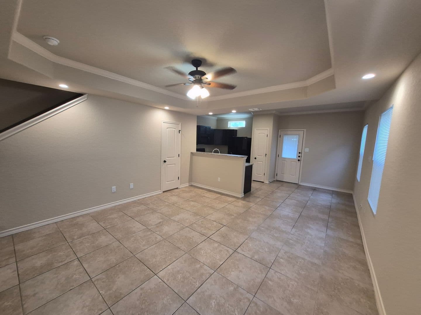 SAN ANTONIO House: 6866 LAKEVIEW DR #102