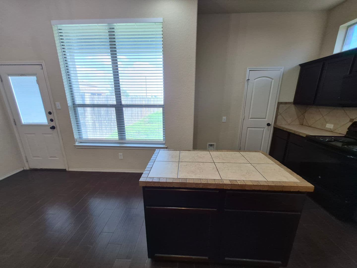 NEW BRAUNFELS House: 522 CREEKSIDE CIRCLE