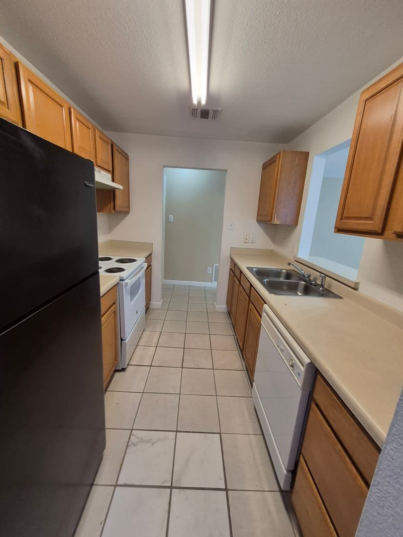 SAN ANTONIO House: 7703 CHATSWORTH