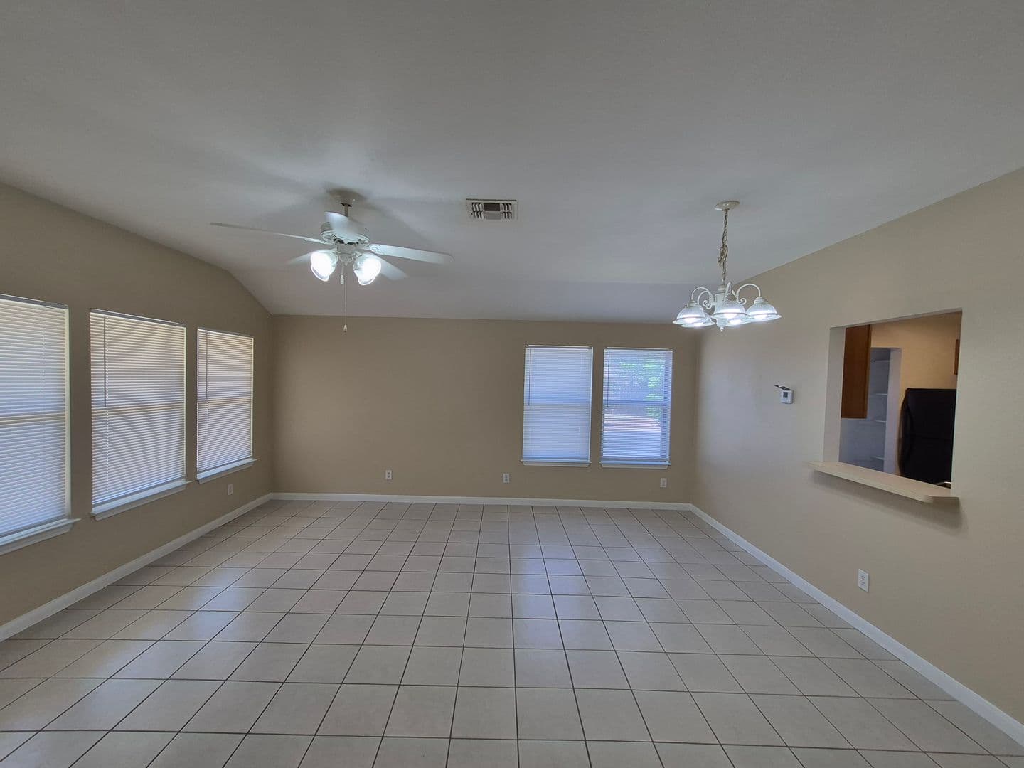 SAN ANTONIO House: 7703 CHATSWORTH