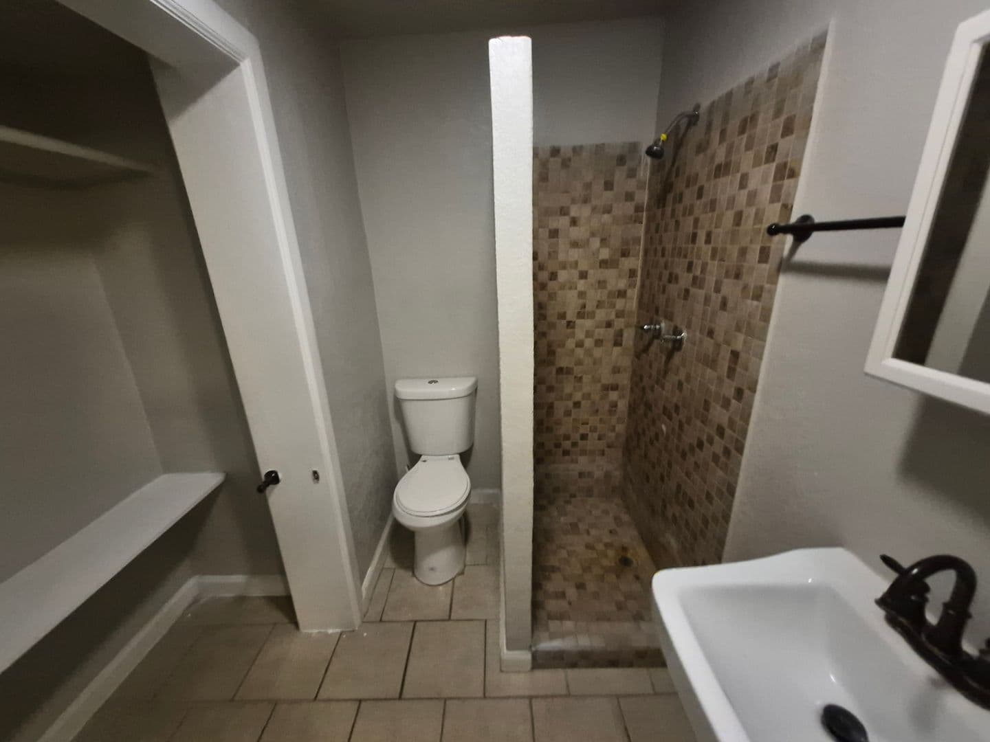 San Antonio House: 115 Caldwell Unit 7