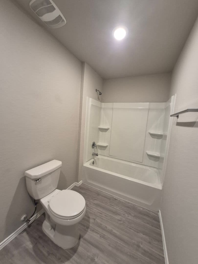 ST HEDWIG House: 13231 THYME WAY