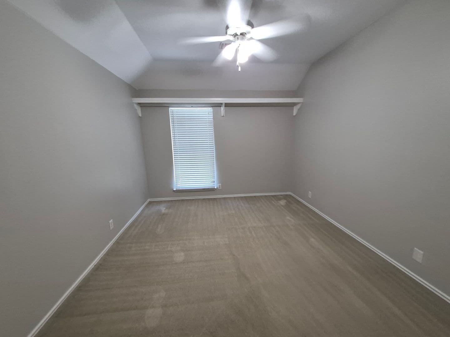SCHERTZ House: 712 MOSS WOOD