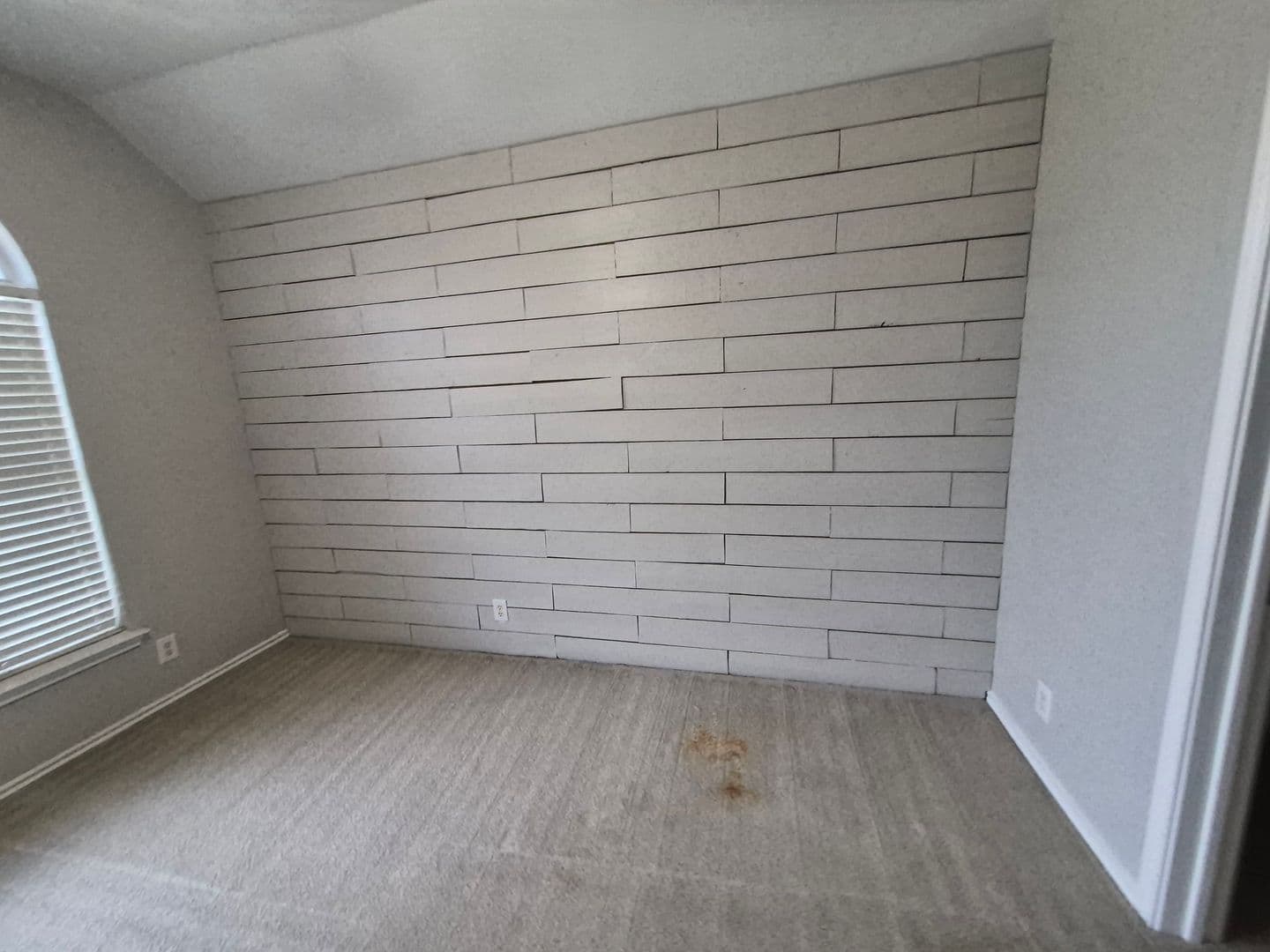 SCHERTZ House: 712 MOSS WOOD
