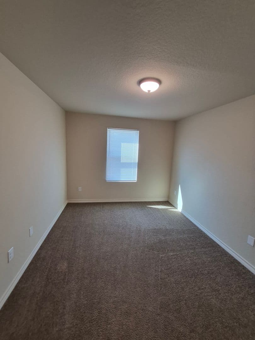 SAN ANTONIO House: 6327 LUGLIO LANE #102