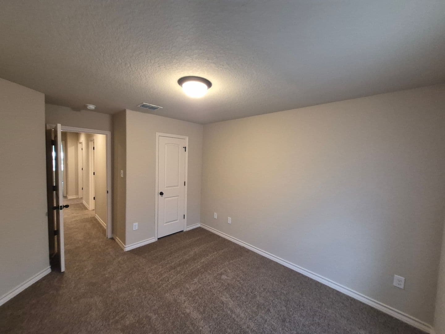 SAN ANTONIO House: 6866 LAKEVIEW DR #102