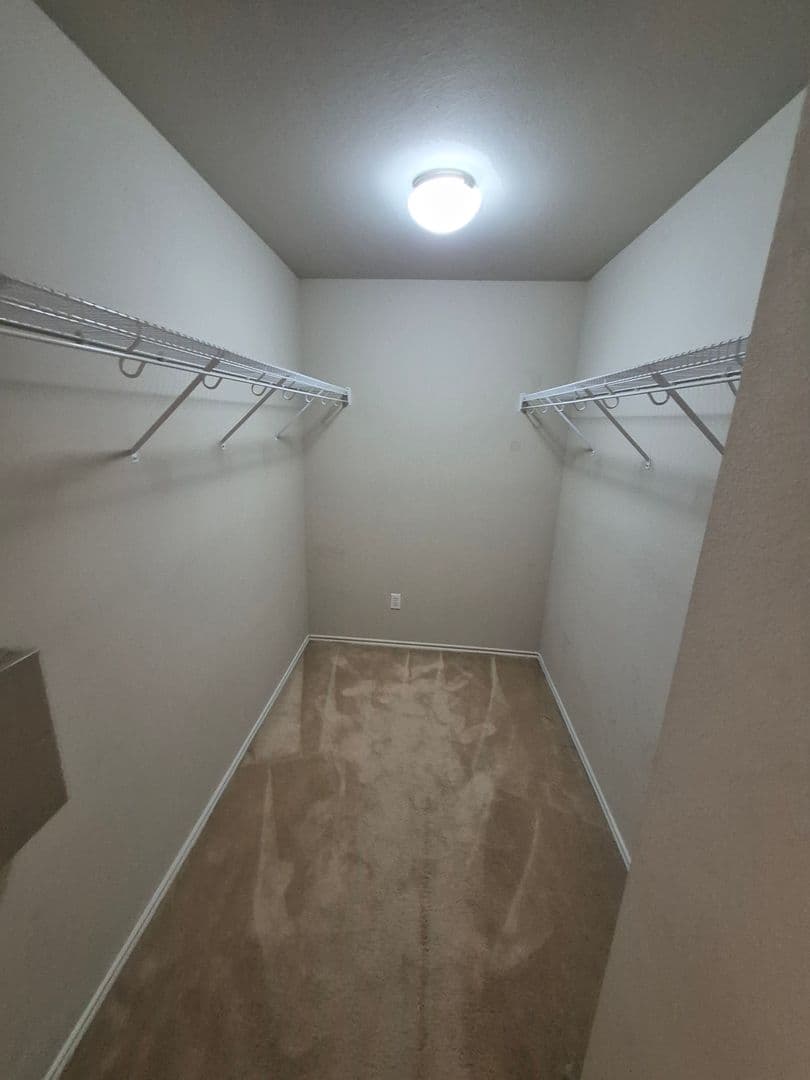 CIBOLO House: 216 HEREFORD
