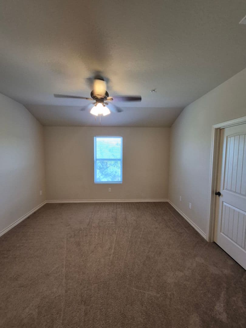 SAN ANTONIO House: 6327 LUGLIO LANE #102